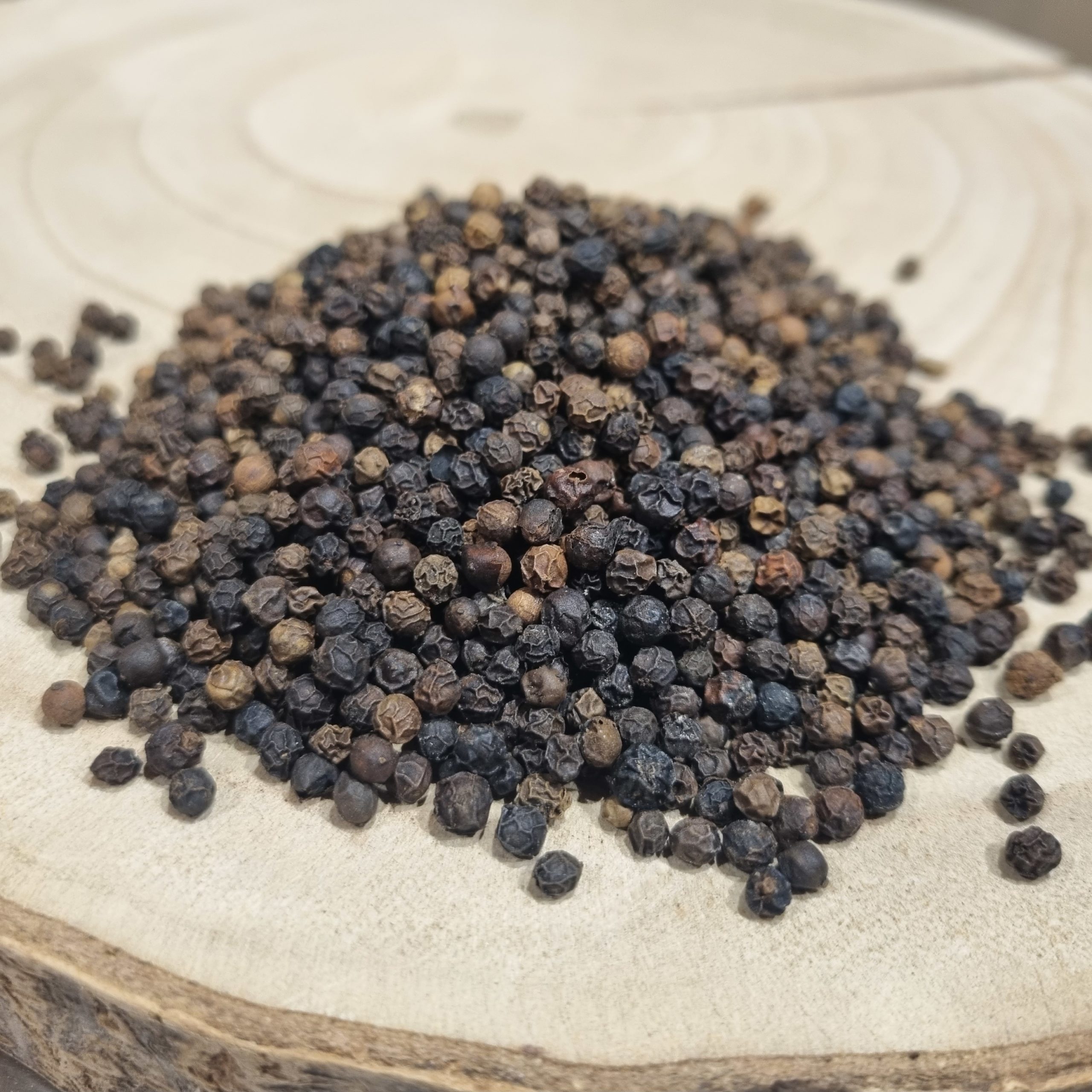 Poivre noir bio en grains – Piper nigrum