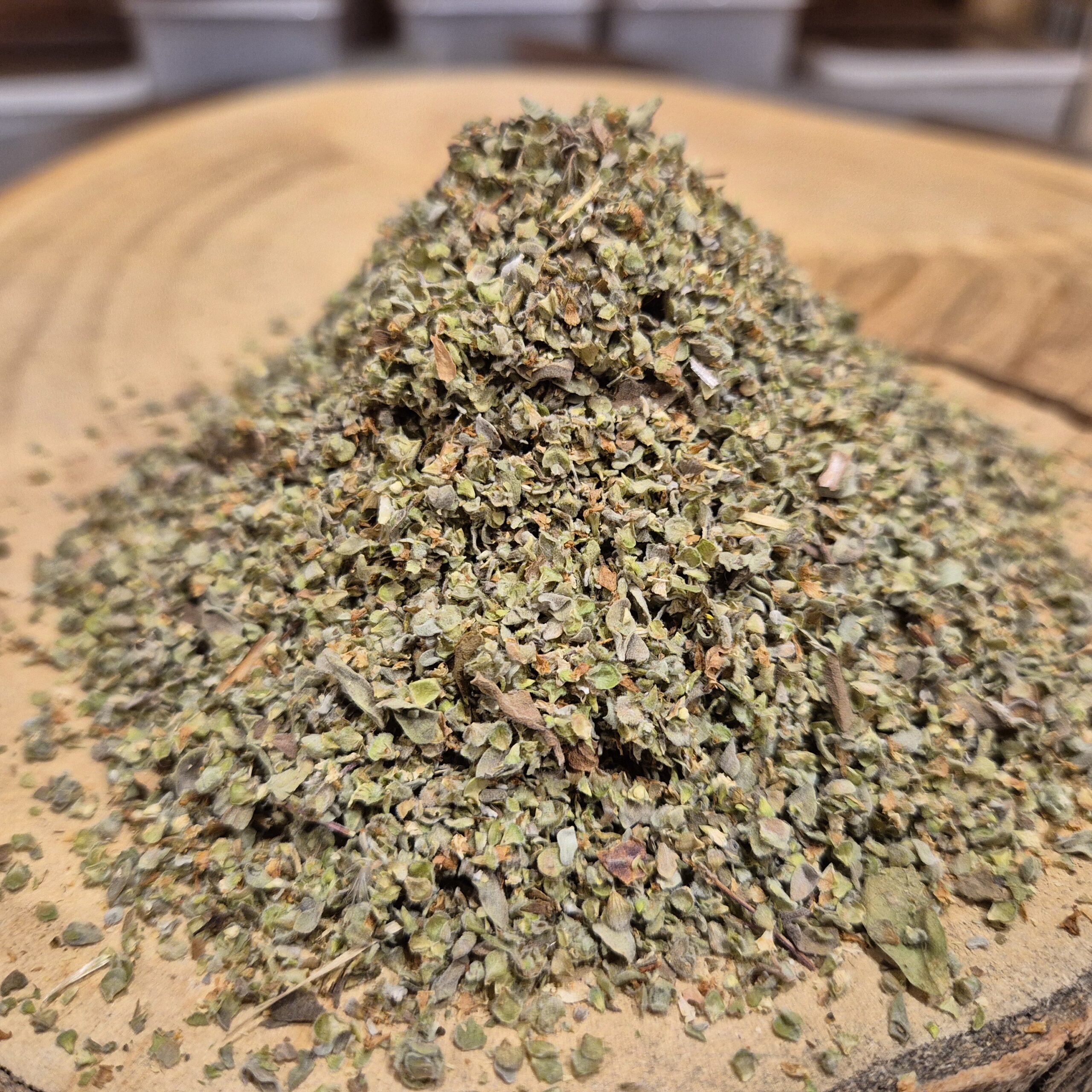 Feuilles coupées de marjolaine bio – Origanum majorana